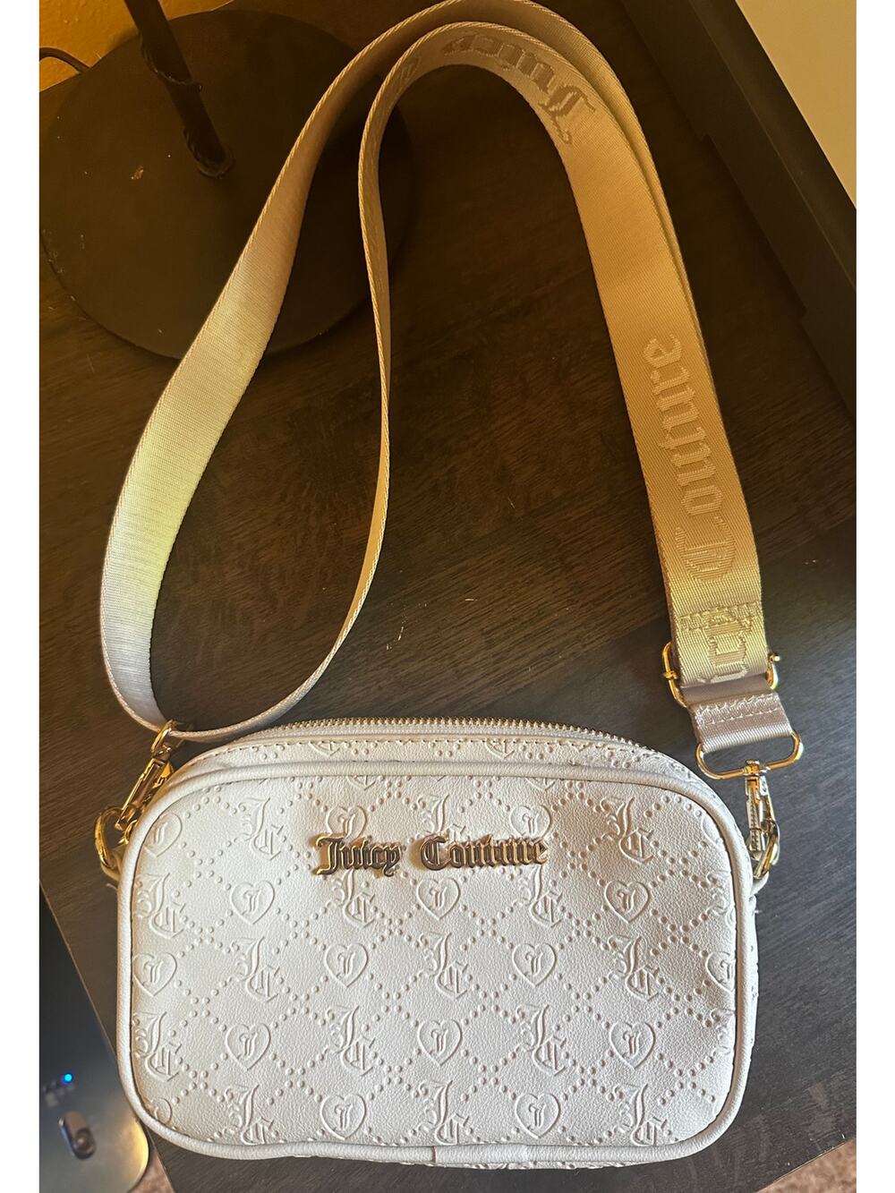 NWOT JUICY COUTURE ANGEL EMBOSSED CAMERA BAG CROSSBODY